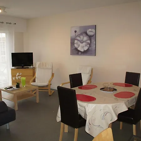Snug In With Balcony * Rochefort (Charente-Maritime)